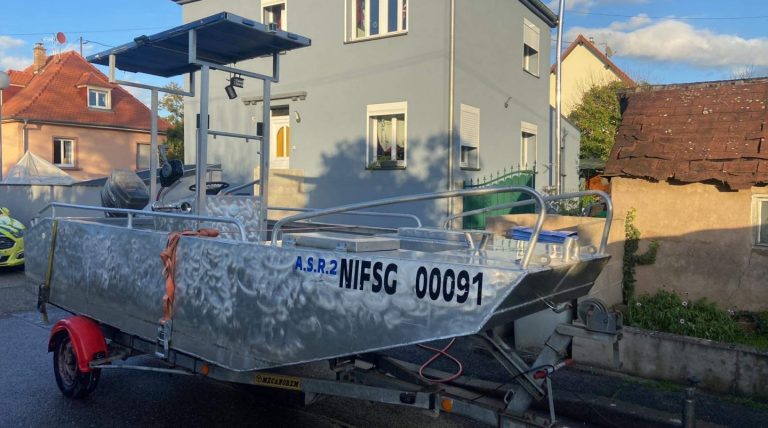 bateau de servitude aluminium